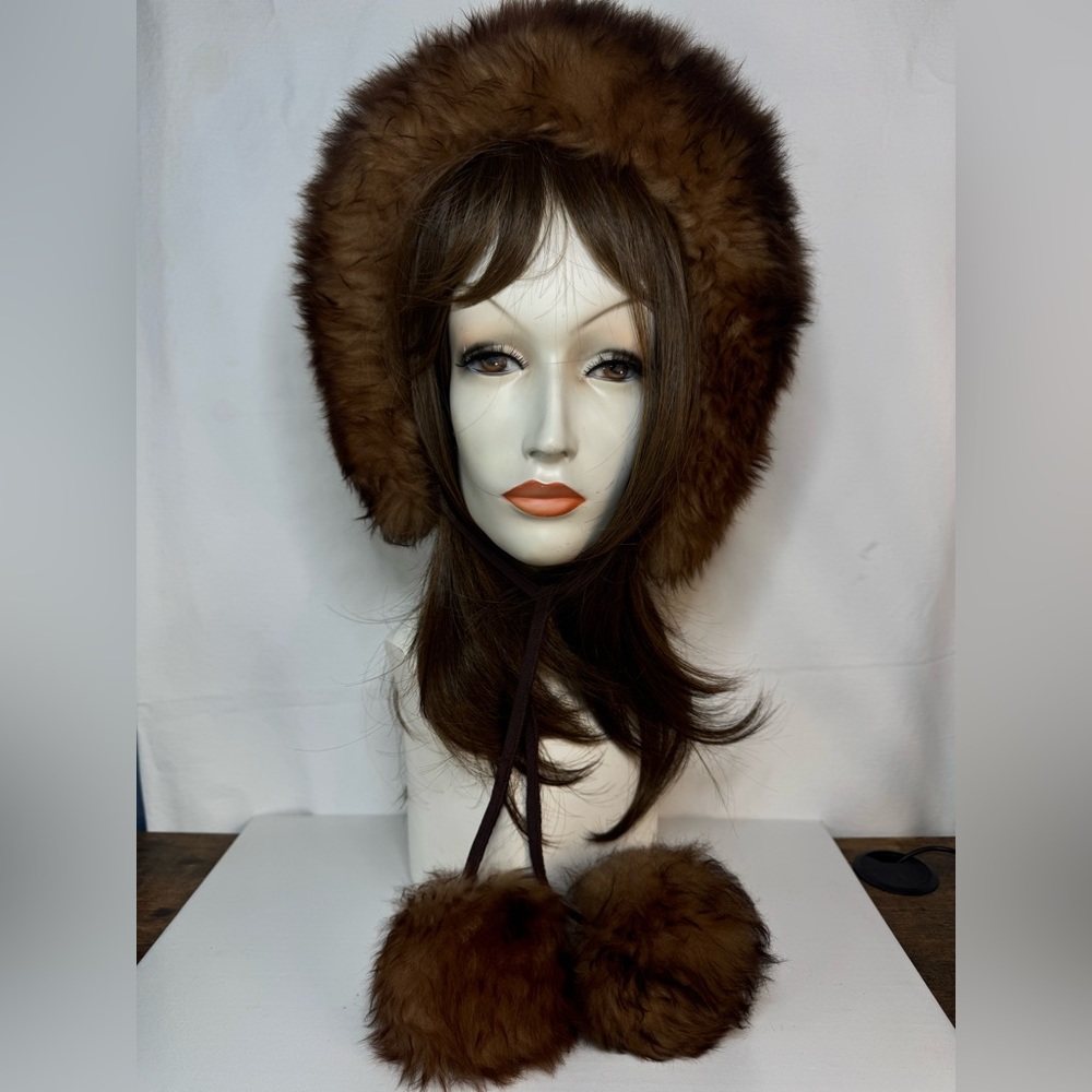 Brown Vintage Shillito’s Italian Fur Hat with Pom Poms EUC - Picture 3 of 17